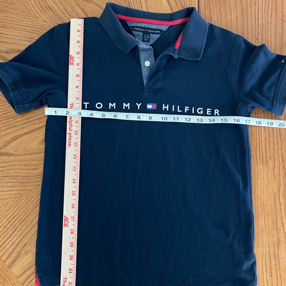 Tommy Hilfilger Polo Shirt Youth Sz L (16-18) gently used - Picture 5 of 8